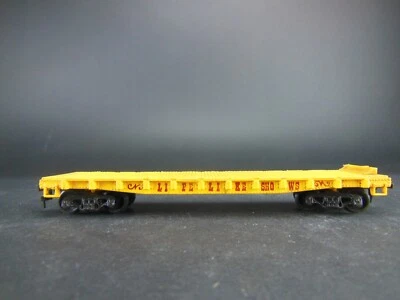 HO SCALE LIFE LIKE SHOWS CIRCUS 40' FLAT CAR - Image 1 of 3
