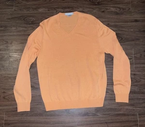 Martin Sweater Mens Medium Orange V Neck Merino Blend Knit Pullover Lightweight - Picture 1 of 4