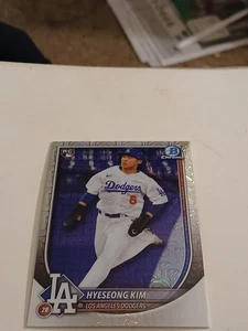 2025 BOWMAN CHROME MOJO HYESEONG KIM ROOKIE CARD - Picture 1 of 1
