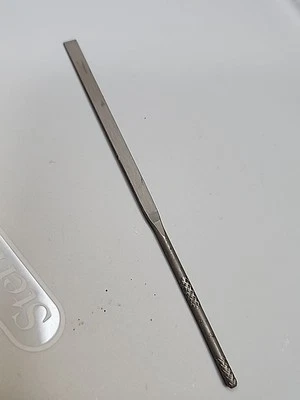 Heller Needle File Joint No. 4, 4 inch Swiss Pattern File Made in USA (1 file) - Image 1 of 4