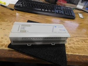 Allen Bradley MicroLogix 1000. Cat. #: 1761-L32BWB Module. Series D. FRN: 1.0 - Picture 1 of 3