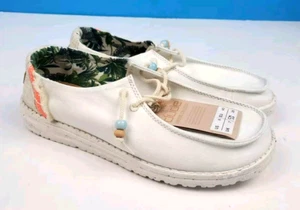 Hey Dude Womens Wendy Fringe Salt Slip On Shoes White Size 9 Casual Loafer NEW - Picture 1 of 14