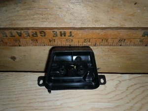 Base de filtro de aire de una motosierra Craftsman Modelo 358.352680 2.6ci - Imagen 1 de 2