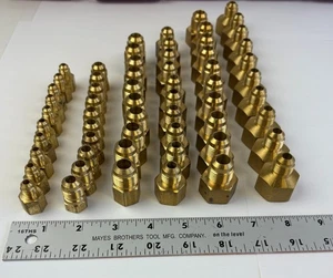 Guarnizione esagonale raccordi tubo riduttore svasato 37 gradi ottone - lotto misto di 60 - Foto 1 di 7