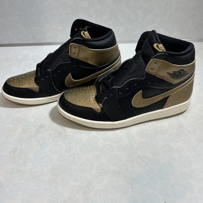 Nike Air Jordan ретро 1 высоты OG мужской DZ5485 071 черный/золото новый в коробке размер 10 - Изображение 1 из 4