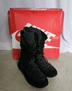 NIKE Roshe Two Hi Flyknit Boots Womens UK 5.5 EU 39 Black Grey Lace Up  - Picture 1 of 16