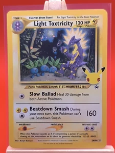 Light Toxtricity SWSH137 Ultra Rare Holo Celebrations Promo Pokemon Karte *Neu* - Bild 1 von 14