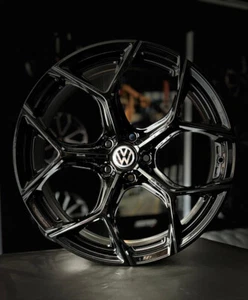 SET4 CERCHI IN LEGA VW DA 19 8,5X19 ET 45 GMP ULTRIVITY - Foto 1 di 10