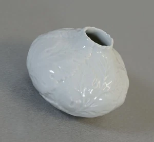 Alt Fürstenberg Porzellan Vase Blumenvase Tischvase Blattrelief Weiss Vintage - Picture 1 of 7