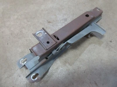 Buick Lesabre 1962 exterior capó delantero pestillo palanca de liberación soporte montaje hot rod Foto 1 de 2