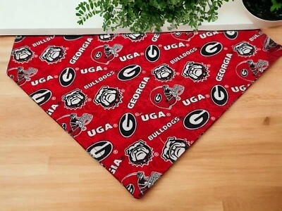 Bandana Bulldogs para Perros Universidad de Georgia UGA SOBRE EL COLLAR Bandanas para Mascotas Regalo Foto 1 de 4