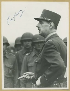 Charles de Gaulle (1890-1970) - rara superba foto grande firmata autentica - COA - Foto 1 di 2