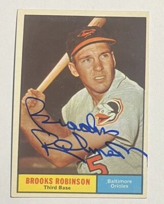 BROOKS ROBINSON 1961 Topps #10 Orioles Baseball Card AUTO Autograph Signed - Image 1 of 2