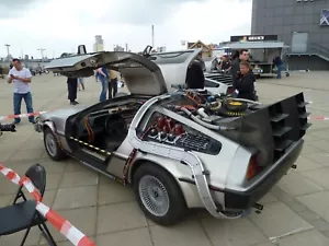 DeLorean DMC-12 - Zurück in die Zukunft Zeitmaschine Replika BTTF time machine - Bild 1 von 13