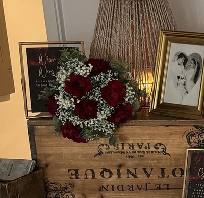 Artificial Rose Bouquet Wedding Bridal Bouquet Leaf Wedding Party Bouquet - Image 1 of 4