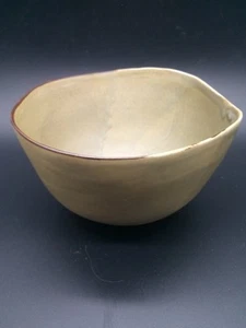 VANCE KITRIA COUNTOUR SERVING BOWL HERBAL GREEN CERAMIC 8''W X 4.50''T - Picture 1 of 7