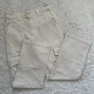 Aritzia Tna Pants Troop Cargo Pant Mid-Rise Utility 100% Cotton Cream Sz 4 - Picture 1 of 13