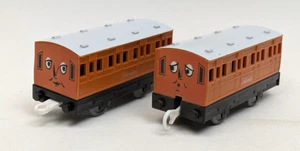 Thomas the Tank Engine & Friends Trackmaster TOMY Annie & Clarabel Coaches 2002 - Imagen 1 de 6