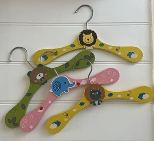 Wooden Clothes Hangers for Children’s Clothes - Picture 1 of 2