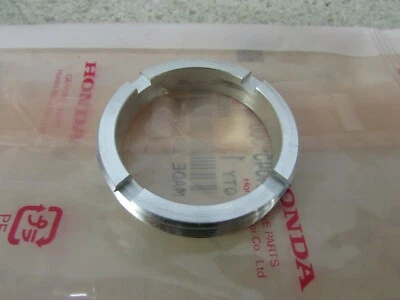 RETENEDOR DE COJINETE DE RUEDA DELANTERA NUEVO HONDA CB500 CB550 CB650 CB750 CB900 CBX OEM Foto 1 de 2