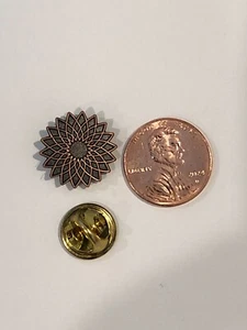 Mandala Lapel Pin Hat Pin - Picture 1 of 2