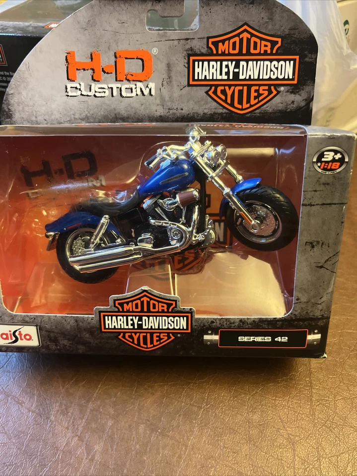  2009 FXDFSE CVO «Толстый Боб» Harley Davidson серии 42 1:18 Maisto новый в коробке - Изображение 1 из 1