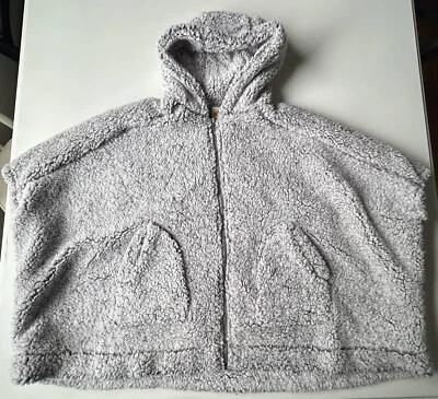 Poncho/cardigan C&C California Sherpa XS nuevo con etiquetas Foto 1 de 4