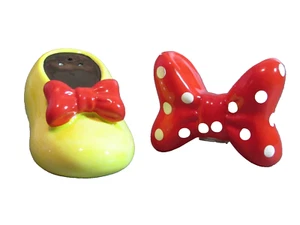 Vintage Minnie Mouse Red Bow & Yellow Shoe Salt & Pepper walt Disney 1990's - Bild 1 von 10