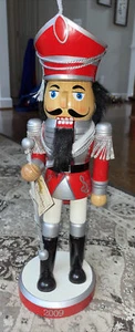 Nutcracker Soldiers Christmas Decor Limited Edition 2009 - Picture 1 of 2