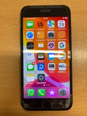 Apple iPhone 8  256 GB  NERO   Display e scocca posteriore rotti - Immagine 1 di 4