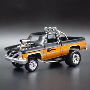 Modello Auto Diecast 1:64 Zinger Pickup Truck Chevy Chevrolet Squarebody 1985 - Foto 1 di 7