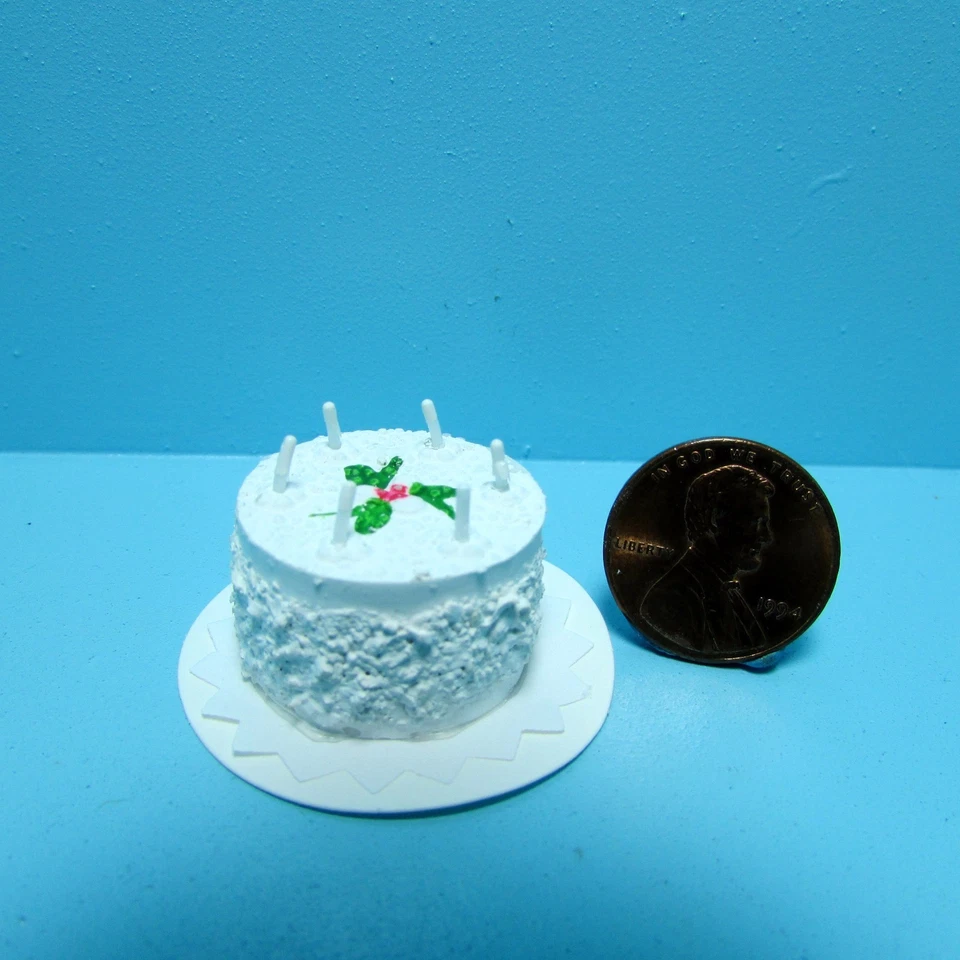Pastel de feliz cumpleaños miniatura para casa de muñecas con velas blanco IM65214 Foto 1 de 1