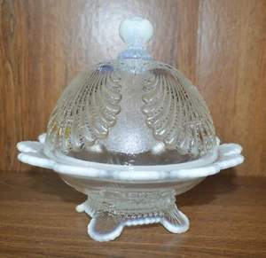 Vintage Dugan Mosser French Opalescent Beaded Shell Domed Covered Butter Dish - Picture 1 of 6