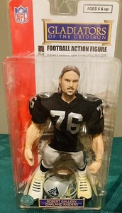 Robert Gallery Raiders NFL Gladiators of the Gridiron Fußball Actionfigur 2005 - Bild 1 von 6