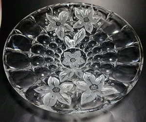 Heavy Crystal Poinsettia Deep Platter 14' diameter Heavy 6 Lbs - Picture 1 of 5