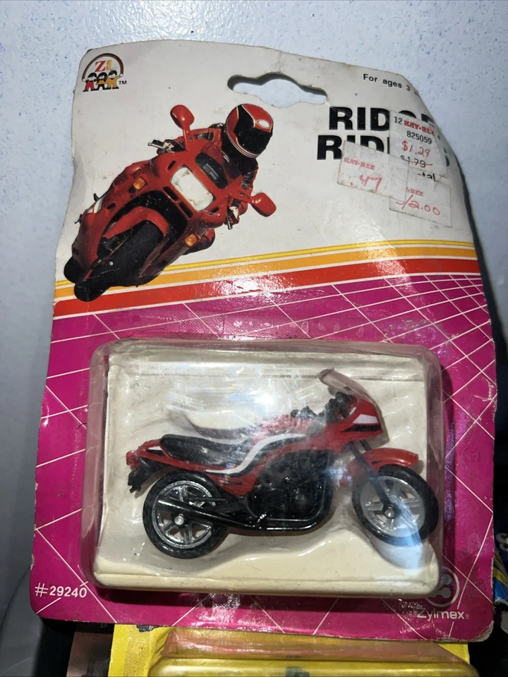 KAWASAKI GPZ1100 RIDGE RIDER DIECAST GPZ METAL ESCALA MODELO 1986 ZEE MOTOCICLETA Foto 1 de 1
