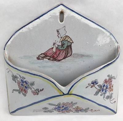 Beau et Ancien PORTE COURRIER / ENVELOPPES Mural En Faïence de MALICORNE - Photo 1/4