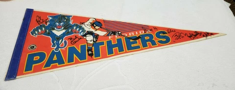 Vintage NHL Florida Panthers Signed Hockey Pennant (Pre-Owned) Cover