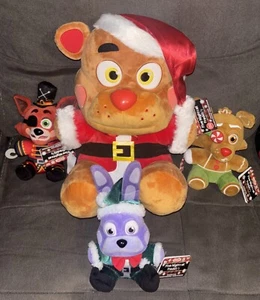 Funko🧸FIVE NIGHTS AT FREDDY'S 16" MEGA Santa🎅FREDDY & 3-Holiday FNAF Plushies - Picture 1 of 13