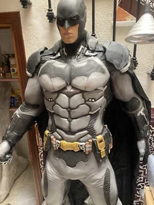 Figura XL Batman Escala Real 2 Metros DC Comics NUEVO - Imagen 1 de 4