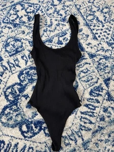 Wilfred Free Aritzia Scoop Neck & Back Ribbed One Piece Thong Bodysuit - Small - Picture 1 of 7