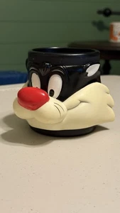 Vintage 1992 Sylvester schwarze Katze Looney Tunes 3D Kunststoff Kaffeetasse Becher Warner B - Bild 1 von 6