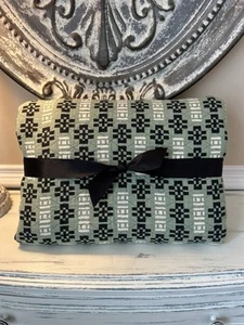 GreenRow Louie Coverlet Throw 93”x96” Green/Black NWOT OPEN BOX READ - Picture 1 of 6