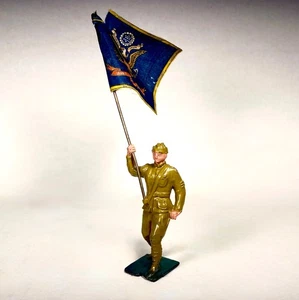 JONES METAL ART Lead Toy Soldier AMERICAN INFANTRY OF 1920 WITH FLAG (RARE) - Picture 1 of 2