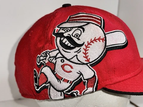 Cincinnati Reds mascot fitted hat 7 3/4 New Era Cover