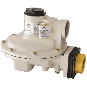 Full Size Dielectric Regulator 3/7 in. x 3/4 in., 13,000,000 BTU, Backmount - Picture 1 of 1