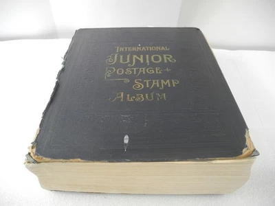 US/WW, 1000s of Stamps mostly hinged in a Scott International Jr(worn, aged, - Image 1 of 4