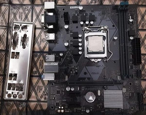 Intel Core i7 8700 + ASUS PRIME H365M-K, 1151 (ohne OVP und Original Lüfter) - Afbeelding 1 van 3