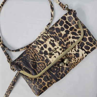 Jessica Simpson leopard print kiss lock fold over crossbody clutch brown Y2K - Image 1 of 4