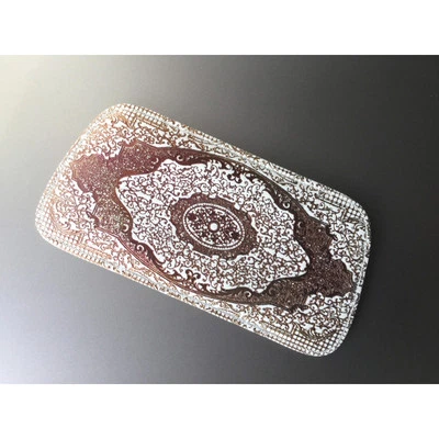 Estuche de Colección para Gafas de Transporte Cuero Repujado Blanco y Bronce Nuevo Antiguo Stock Austria Foto 1 de 4